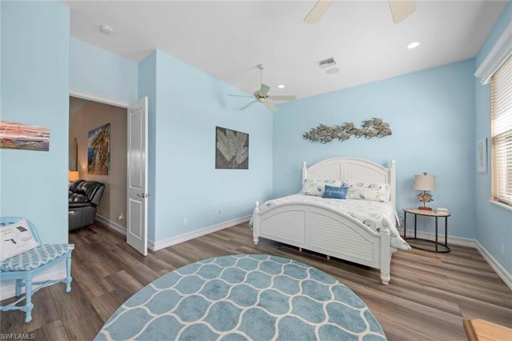 mazing Guest bedroom 4- Large, Light and Bright