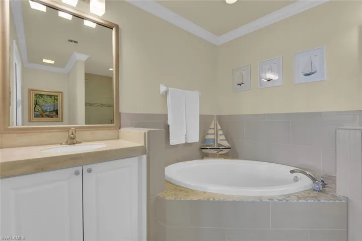 7895  Mahogany Run  LN, Naples, FL 34113