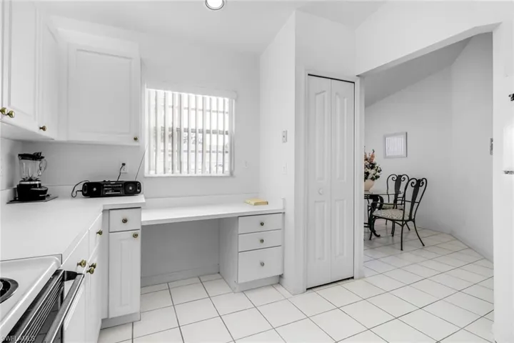 13131 Castle Harbour Dr M3, Naples, Florida 34110