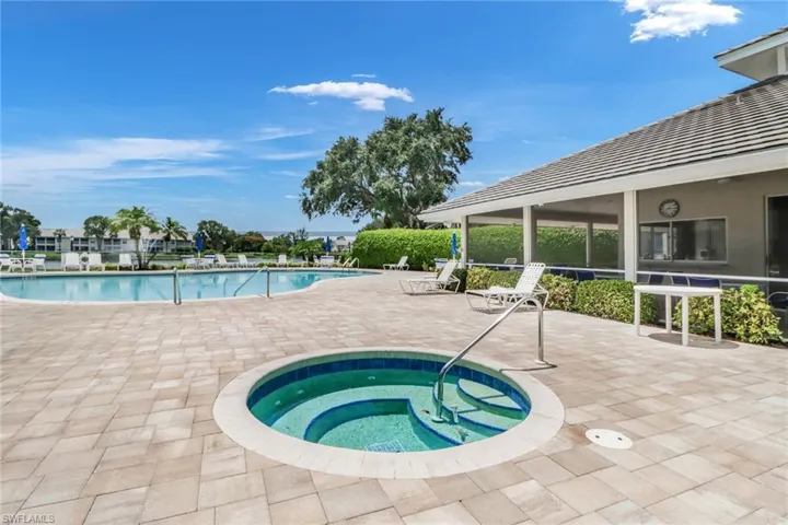 13131 Castle Harbour Dr M3, Naples, Florida 34110