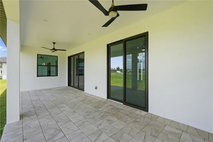 321 Ne 15th Ter, Cape Coral, Florida 33909
