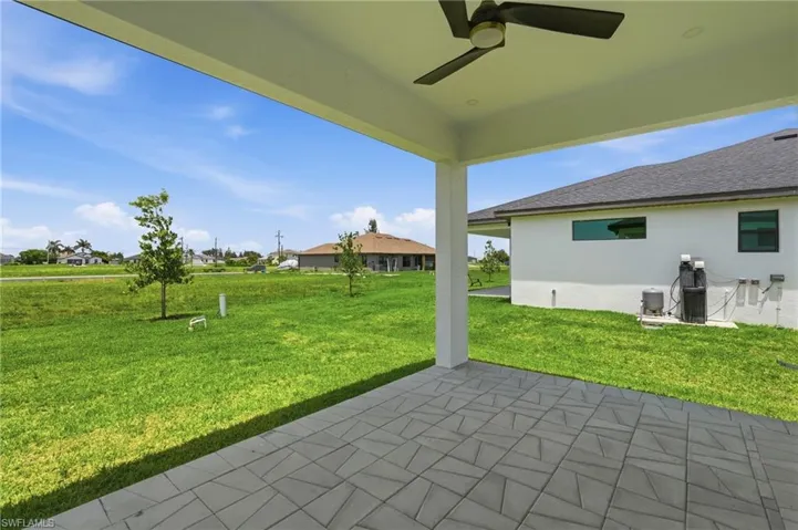 321 Ne 15th Ter, Cape Coral, Florida 33909