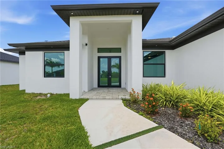 321 Ne 15th Ter, Cape Coral, Florida 33909