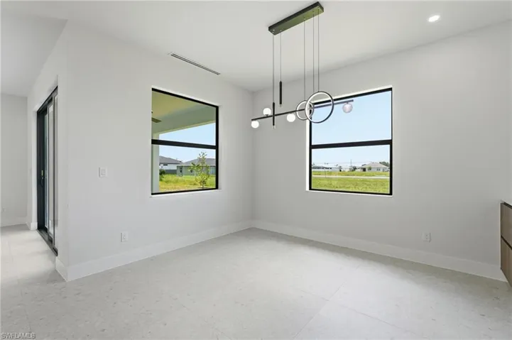 321 Ne 15th Ter, Cape Coral, Florida 33909
