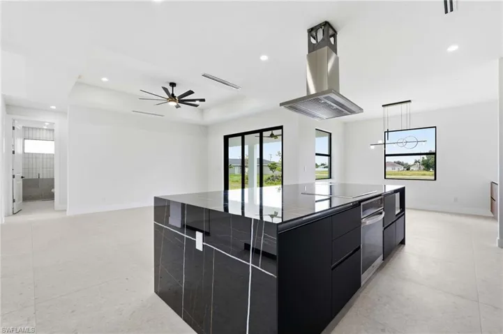 321 Ne 15th Ter, Cape Coral, Florida 33909