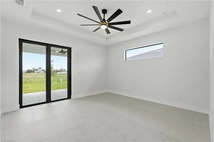 321 Ne 15th Ter, Cape Coral, Florida 33909