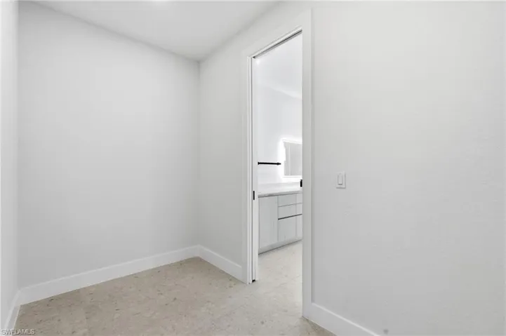 321 Ne 15th Ter, Cape Coral, Florida 33909