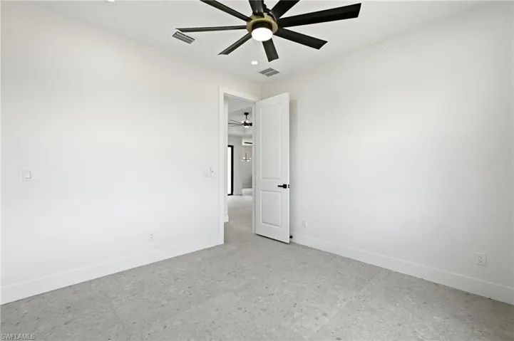321 Ne 15th Ter, Cape Coral, Florida 33909