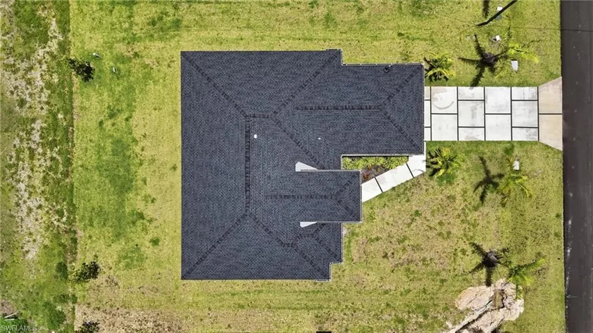 321 Ne 15th Ter, Cape Coral, Florida 33909