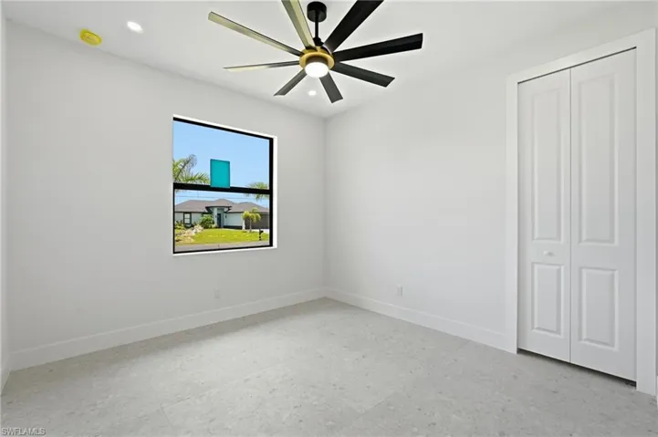 321 Ne 15th Ter, Cape Coral, Florida 33909