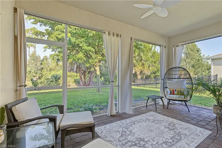 3161 Amadora Cir, Cape Coral, Florida 33909