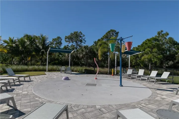 3161 Amadora Cir, Cape Coral, Florida 33909