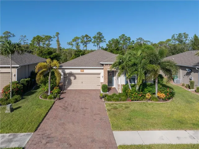 3161 Amadora Cir, Cape Coral, Florida 33909