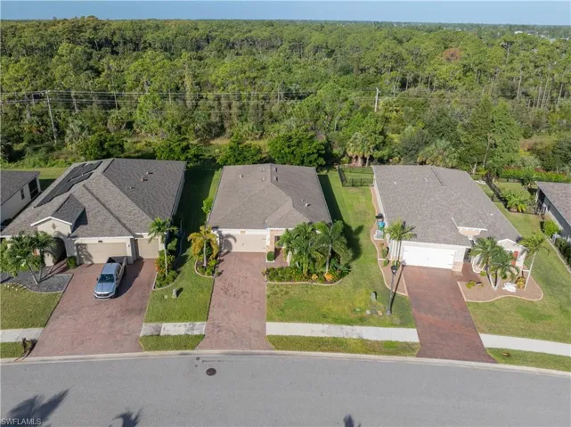 3161 Amadora Cir, Cape Coral, Florida 33909