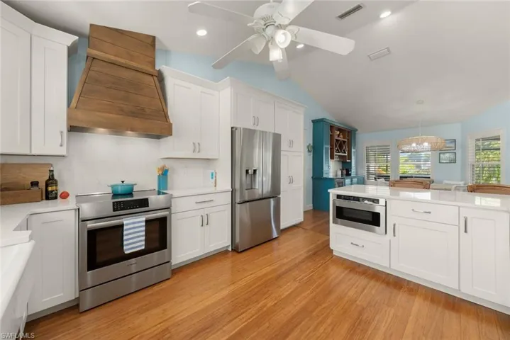 11940 Oakland Dr, Bokeelia, Florida 33922