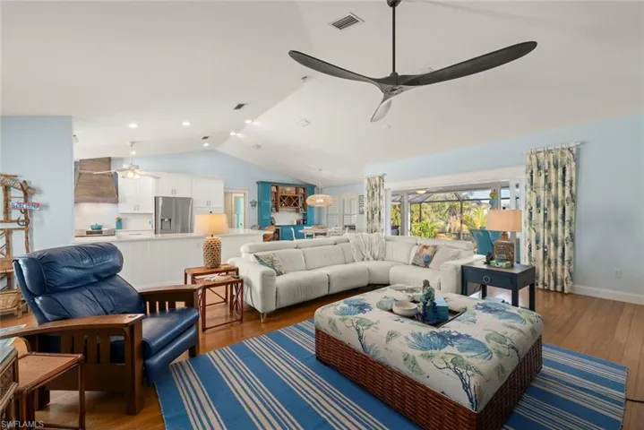 11940 Oakland Dr, Bokeelia, Florida 33922