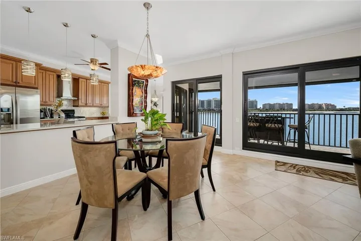 524  La Peninsula  BLVD, Naples, FL 34113