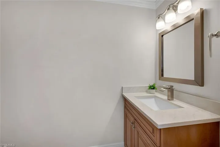 524  La Peninsula  BLVD, Naples, FL 34113
