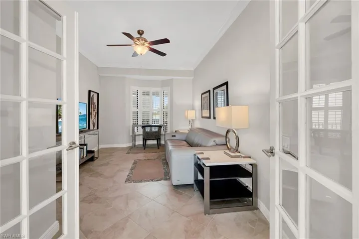 524  La Peninsula  BLVD, Naples, FL 34113
