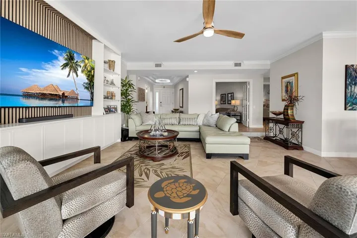 524  La Peninsula  BLVD, Naples, FL 34113