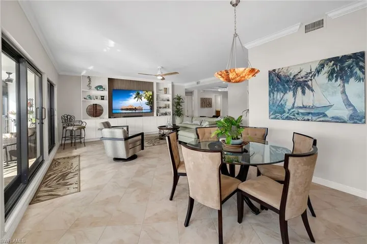 524  La Peninsula  BLVD, Naples, FL 34113