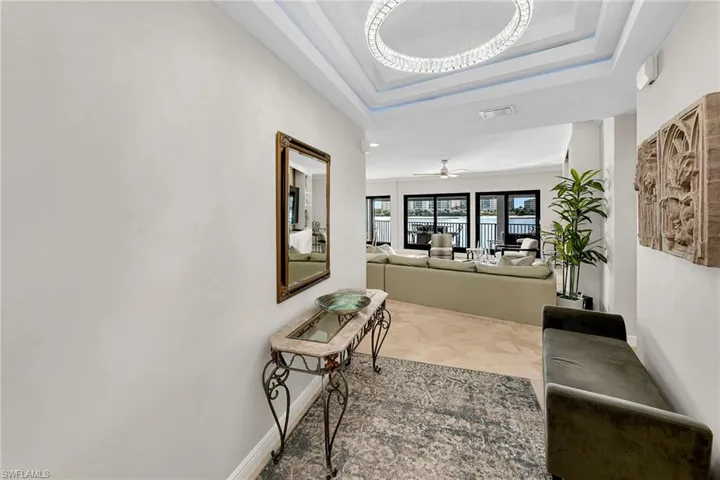 524  La Peninsula  BLVD, Naples, FL 34113