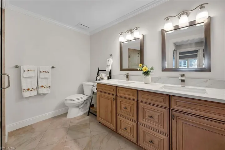524  La Peninsula  BLVD, Naples, FL 34113