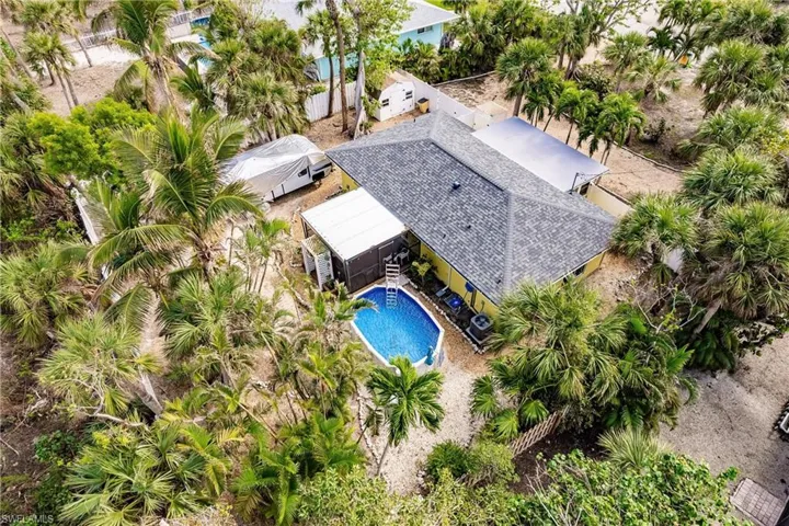 Bird's eye view of a pool