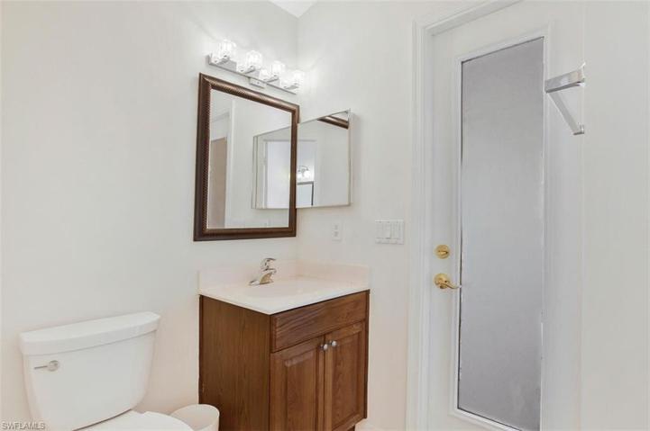 6630 Vancouver LN, NAPLES FL 34104