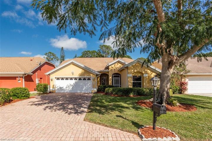 6630 Vancouver LN, NAPLES FL 34104