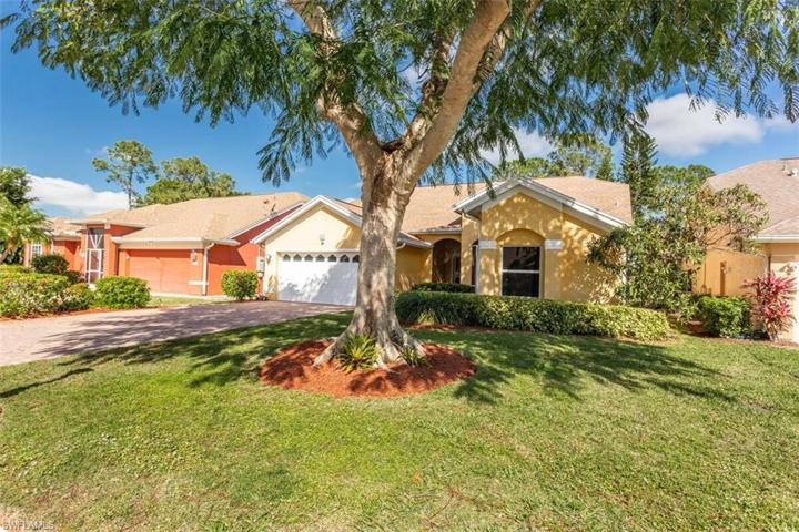 6630 Vancouver LN, NAPLES FL 34104