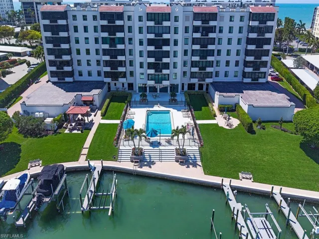 3430 Gulf Shore Blvd N 6c, Naples, Florida 34103