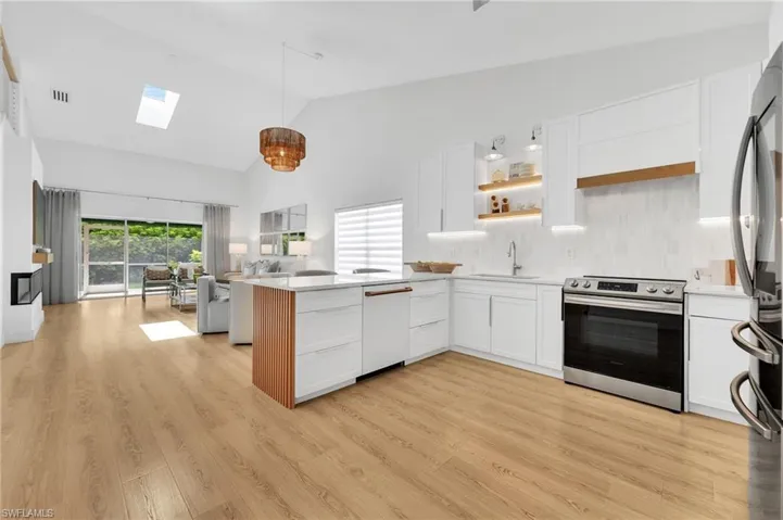4716 Via Carmen, Naples, Florida 34105