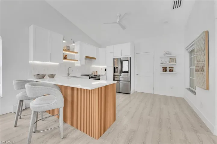4716 Via Carmen, Naples, Florida 34105