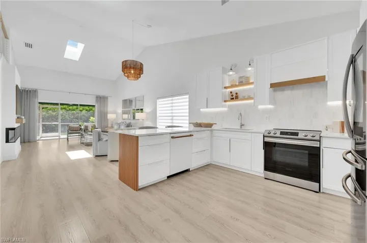 4716 Via Carmen, Naples, Florida 34105