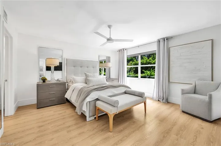 4716 Via Carmen, Naples, Florida 34105