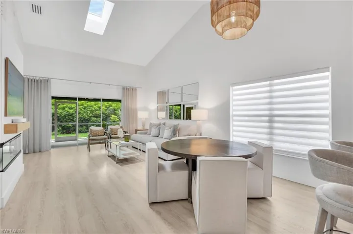 4716 Via Carmen, Naples, Florida 34105