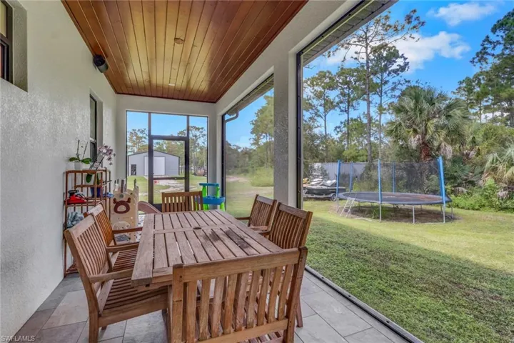 3039 12th Ave Ne, Naples, Florida 34120