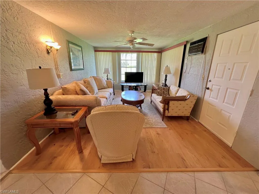 10 Regency CT, Lehigh Acres, FL 33936,2025000340
