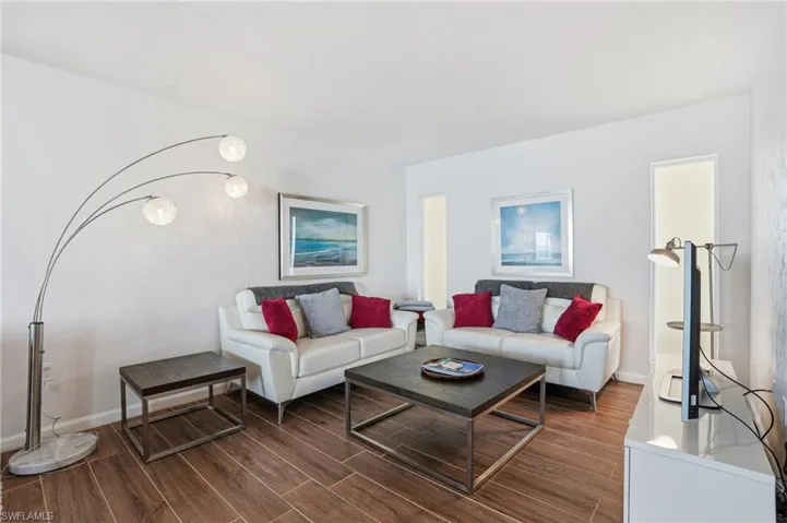 10475 Gulf Shore Dr # 132, Naples, Florida 34108