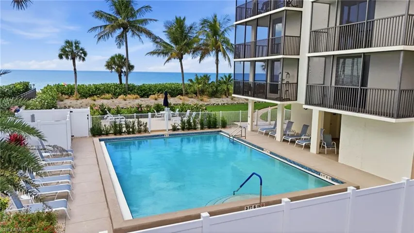 10475 Gulf Shore Dr # 132, Naples, Florida 34108