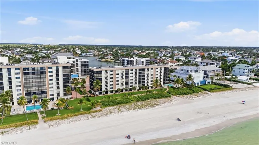 10475 Gulf Shore Dr # 132, Naples, Florida 34108