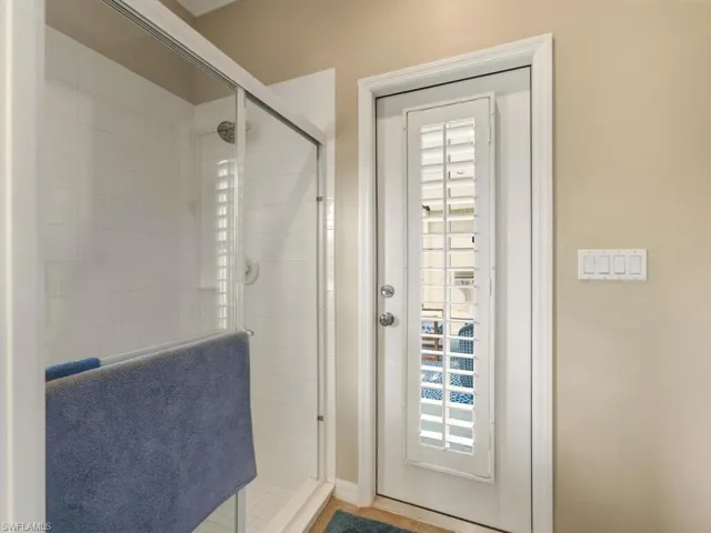 Primary Bath that is accessible to lanai