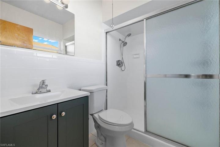 2102  Aruba  AVE, Fort Myers, FL 33905