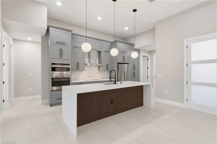 2306 Sw 16th Ter, Cape Coral, Florida 33991
