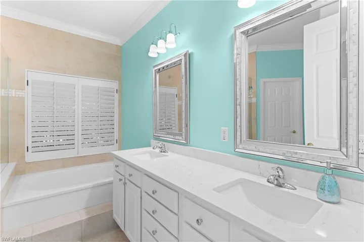 2024 Timarron Way, Naples, Florida 34109