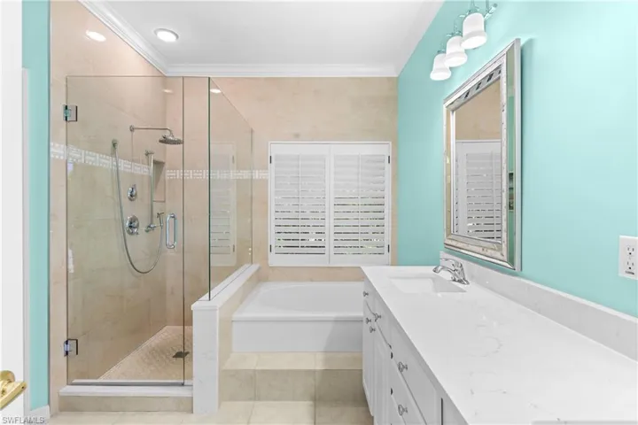2024 Timarron Way, Naples, Florida 34109