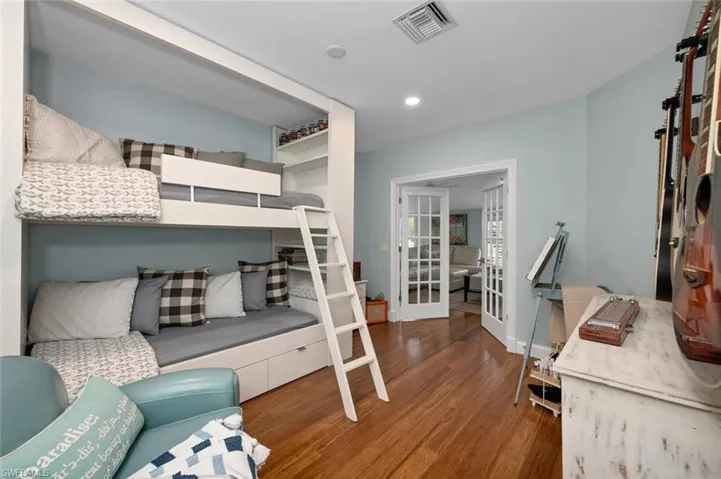 Bunk room/den 2nd floor
