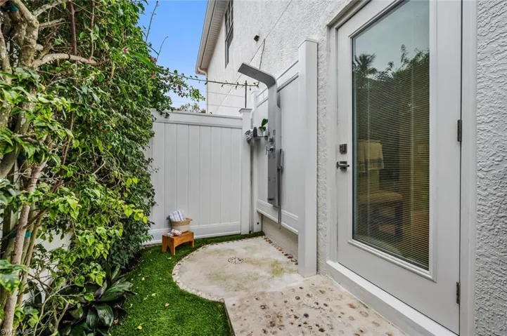 Garden shower off of master bedroom