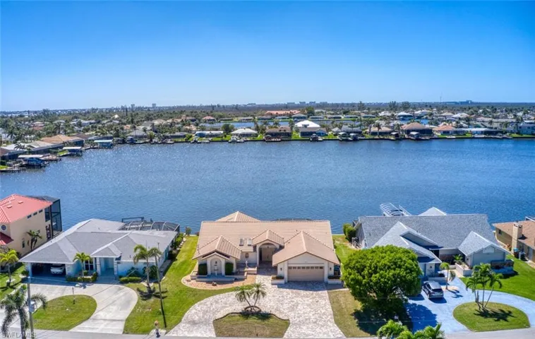 Bird's eye view with a residential view and a water view